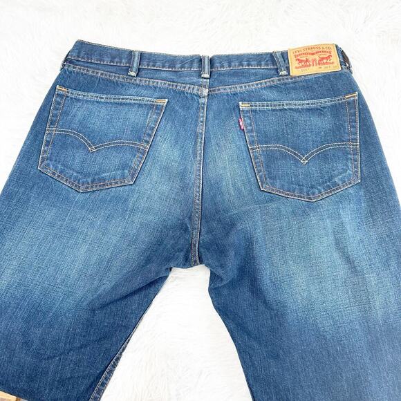 Levi's 505 Men's Jeans Size 38x34 Straight Leg Classic Fit Medium Wash Denim USA - Picture 4 of 6
